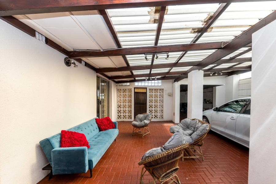3 Bedroom Property for Sale in Heathfield Western Cape
